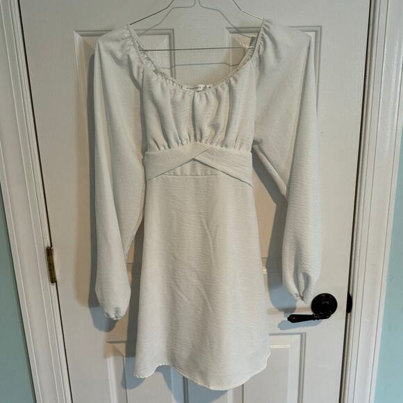 Altar'd State dress, White, size Medium, Cute tie at waist - Picture 6 of 6